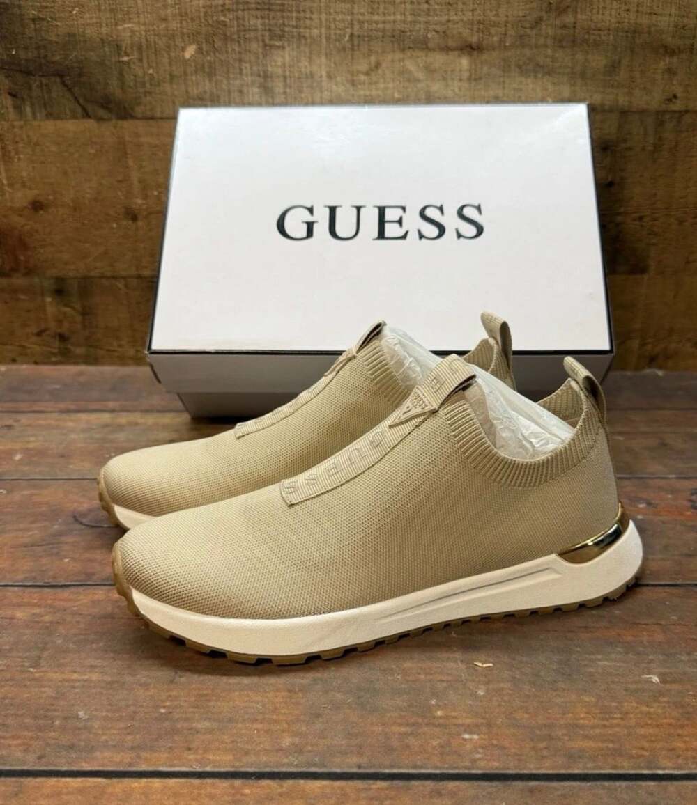 Guess Farroo Slip-On Sneaker Size 8.5 M Light Natural